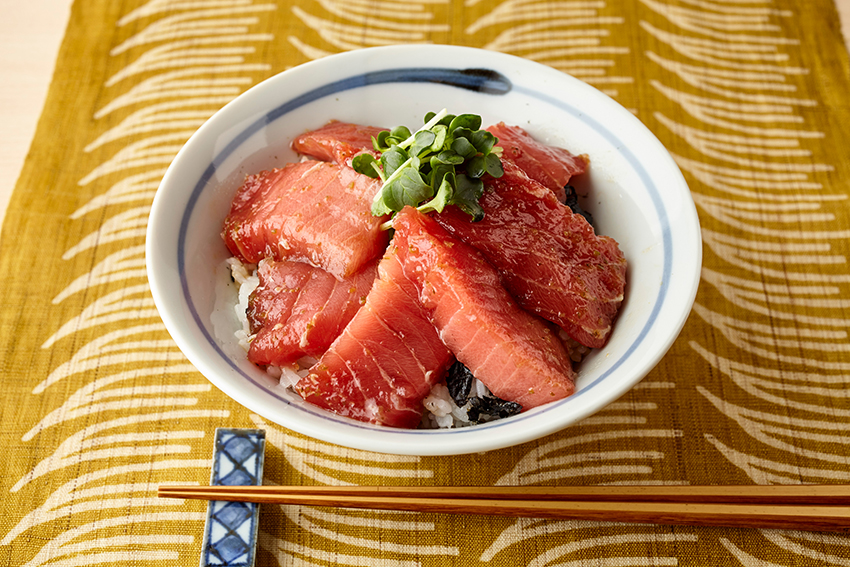 まぐろのゆずこしょう漬け丼