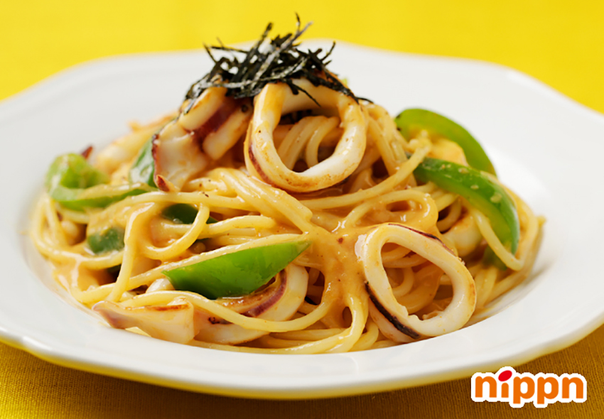 イカともちっとスパの明太子カルボナーラ