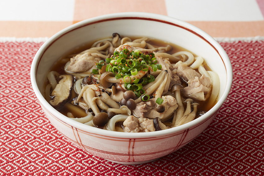 鶏ときのこの中国風煮込みうどん