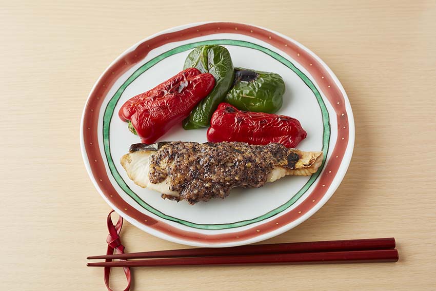 さわらの赤じそみそ焼き