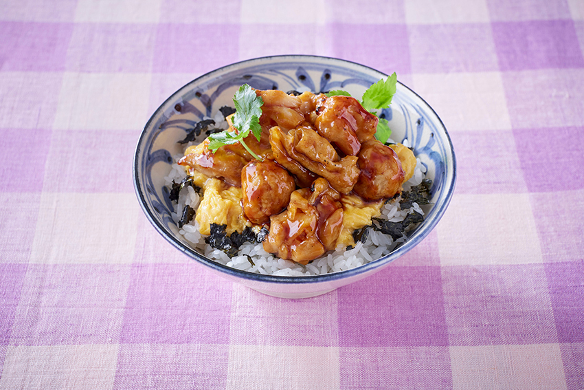 とろたま焼鳥丼